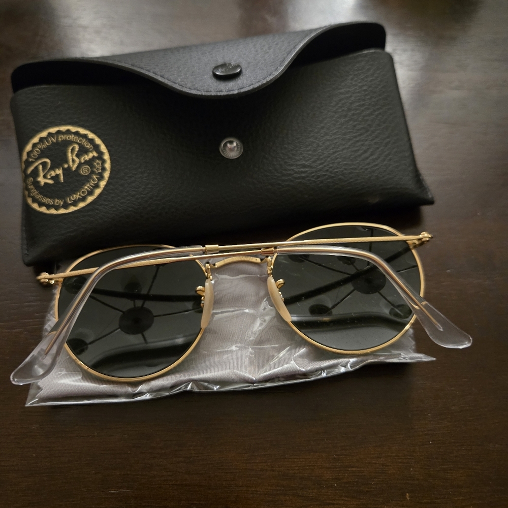 Ray Ban 3447 Gold Round Sunglasses - Picture 4 of 5